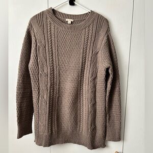 GAP Fisherman Cable Knit Sweater in Taupe